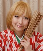当たることで有名なえびすや真朱のプロフィールと口コミが掲載されています。