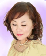 優れた霊感・霊視やチャネリングを用いて高次のメッセージやビジョンを受け取る神谷明里先生の鑑定イメージ
