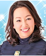 20年以上のキャリアと豊富な占術知識をもとに仕事や恋愛の悩みに的確なアドバイスを提示する矢野真弓先生のイメージ