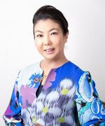 当たることで有名なステラ薫子のプロフィールと口コミが掲載されています。